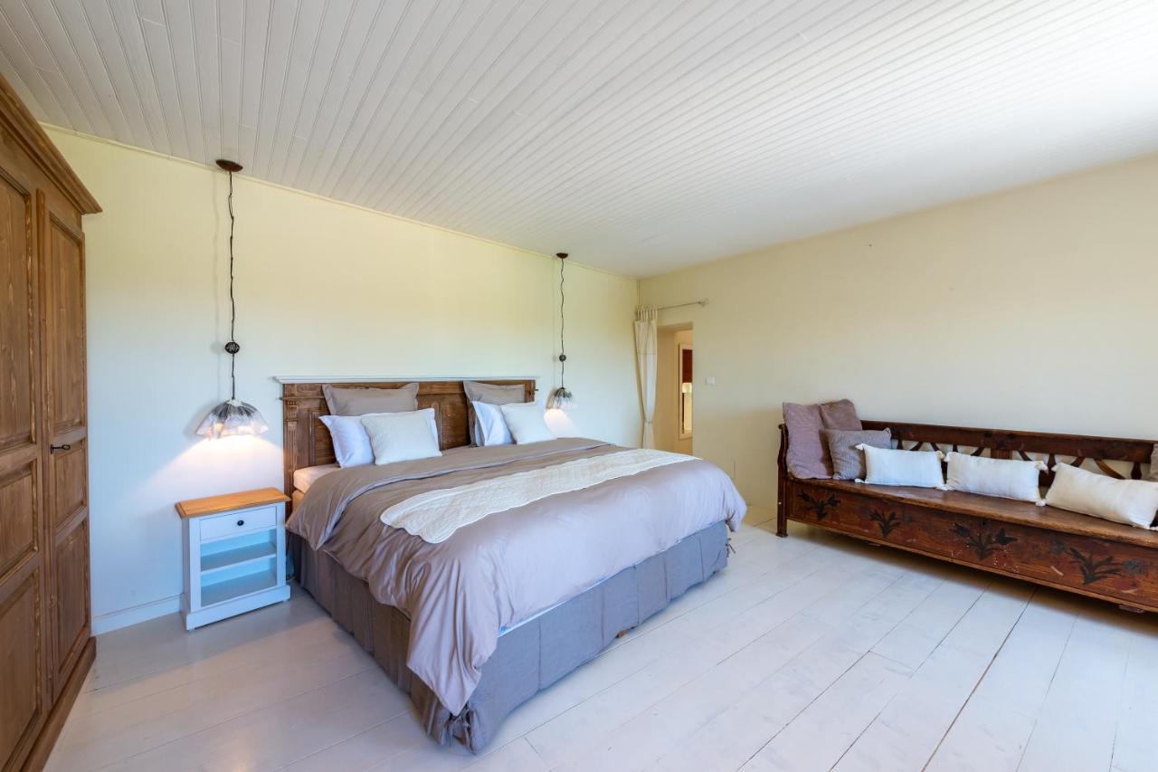 Maison D'Hotes Les Caroubiers Montsegur-sur-Lauzon Bagian luar foto